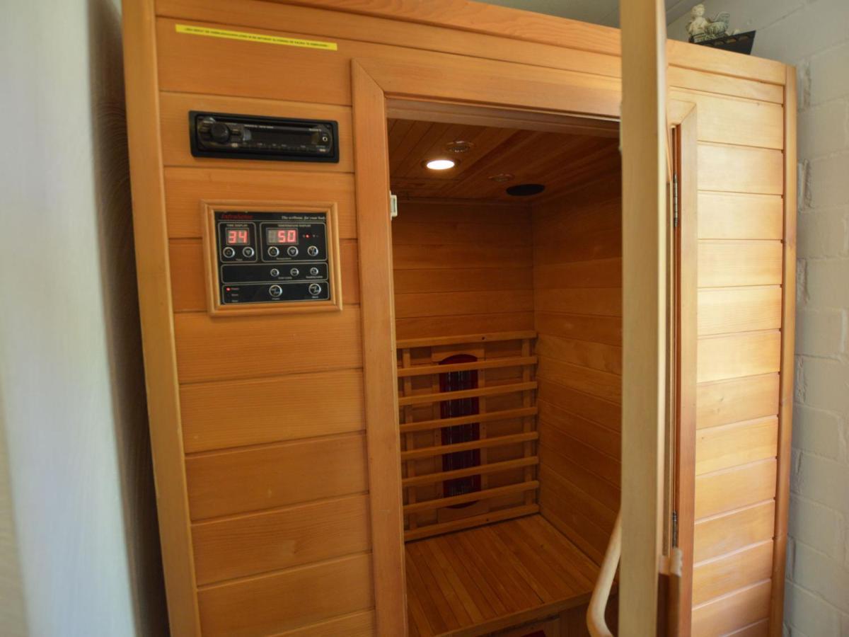 Detached Holiday Home With Sauna Large Garden Stramproy Exterior photo